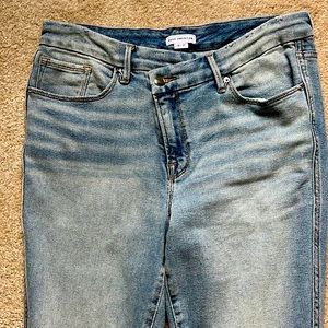 Good American Criss Cross straight Leg Denim